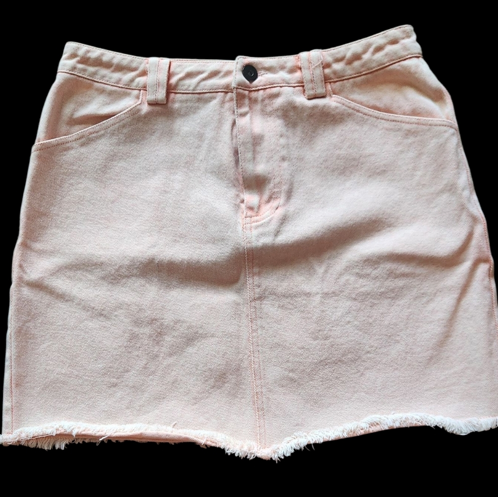 She & Sky Mini Denim Skirt/sz Med/Pre-loved excellent condition